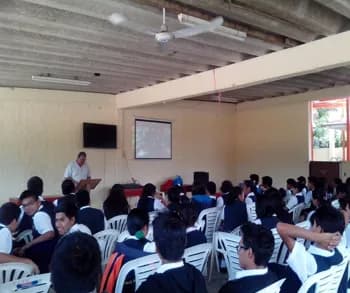 LOS JOVENES TIENEN UNA GRAN RESPONSABILIDAD EN LA PROTECCION DEL MEDIO AMBIENTE